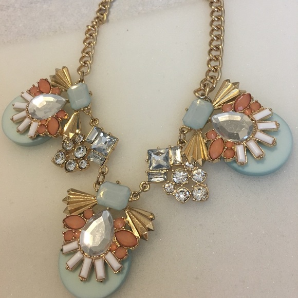 Jewelry - Statement Necklace